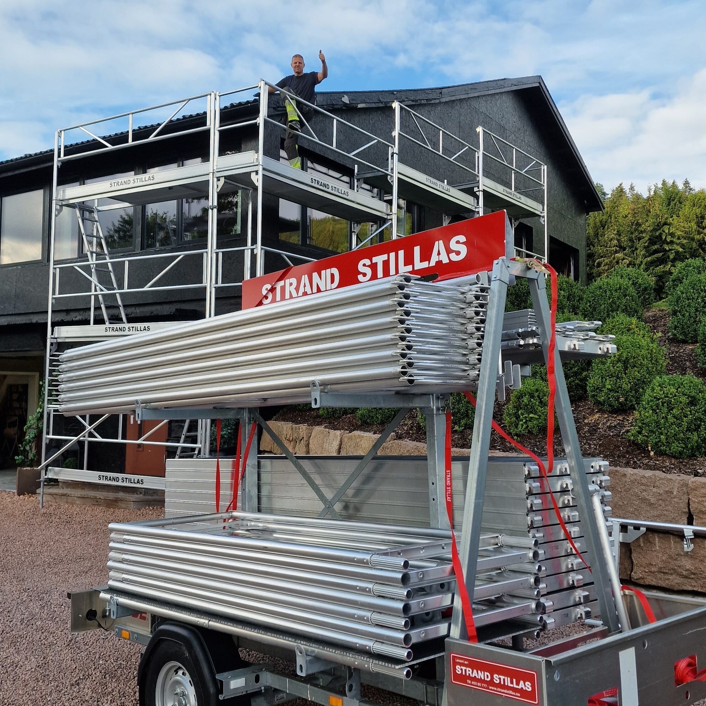 Stillas henger.jpg Stillas henger.jpg